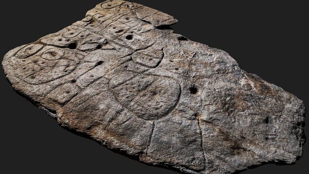 Найденная во Франции плита бронзового века оказалась древнейшей «3D-картой» в Европе
