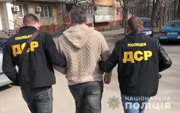 Из Украины выдворили российского криминального авторитета по кличке 