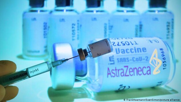 Зв`язок між вакциною AstraZeneca і тромбозом 