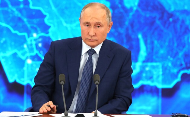 Загострюючи конфлікт з Україною, Путін намагається врятуватися від внутрішньополітичних проблем в Росії — The Washington Post