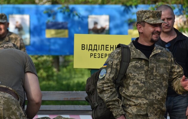 Киев укомплектовал бригаду территориальной обороны