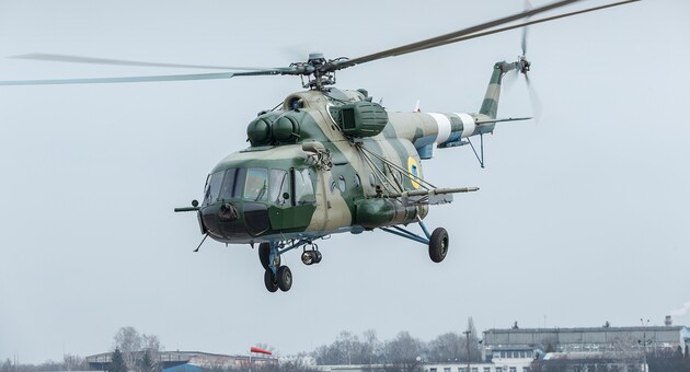 Сухопутним військам України поставили на озброєння модернізований вертоліт Мі-8МТ 