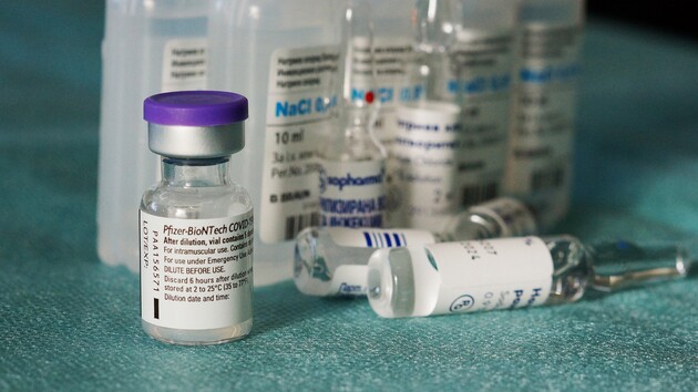 Степанов анонсував поставку першої партії вакцини Pfizer «цього тижня» 