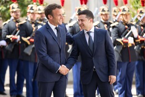 Напередодні зустрічі Макрона та Зеленського: У МЗС Франції не вважають серйозною перспективу вступу України в Євросоюз