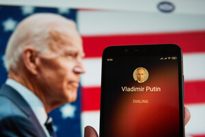 “Настало время деэскалации”: Байден в разговоре с Путиным поддержал Украину