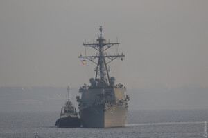 Politico назвало причину, почему США отменили проход в Черное море двух ракетных эсминцев
