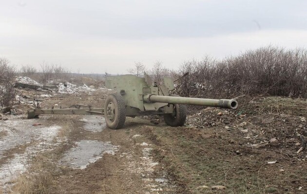 Загострення в Донбасі: Бойовики вдарили із заборонених мінометів і протитанкової гармати