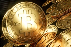 Популярные криптовалюты рекордно дешевеют: Bitcoin и Ethereum «потеряли» на торгах 15-18%