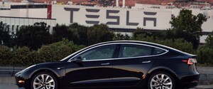 У Техасі знайшли тіла двох людей у згорілій Tesla, за кермом якої нікого не було 