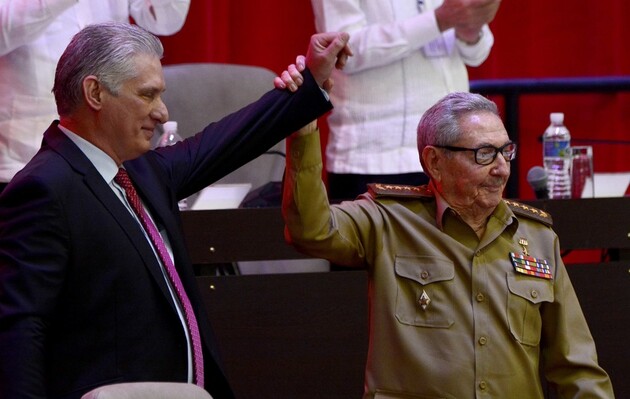 Кубинські комуністи обрали наступником Кастро президента Республіки 