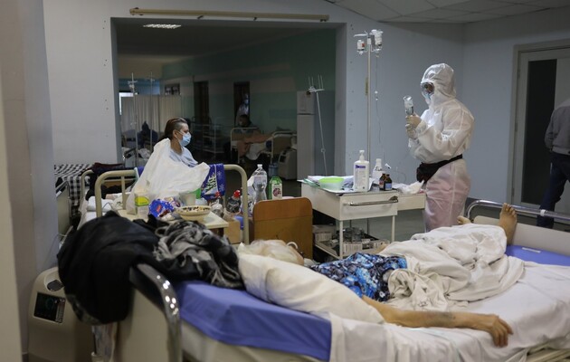 В большинстве регионов Украины превышена заполненность больничных коек – Минздрав