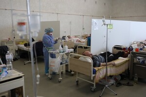 Минулої доби в Україні діагностували 12 тисяч нових ковід-випадків 