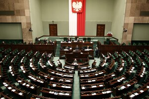 В Сенате Польши приняли резолюцию из-за агрессии РФ против Украины