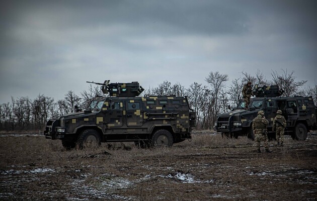 Тяжелые минометы и бронетехника: боевики шесть раз открывали огонь по украинским позициям в зоне ООС