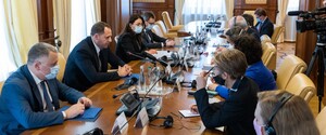 Єрмак обговорив з послами G7 переговори про припинення війни в Донбасі 
