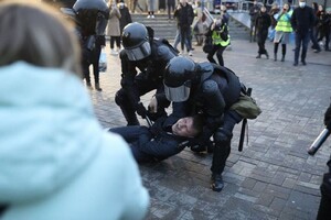 На мітінгах за Навального в Росії затримали понад 1700 людей