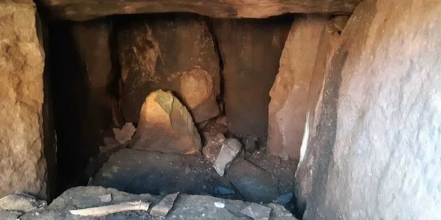 Гробницю випадково знайшли на фермерському полі