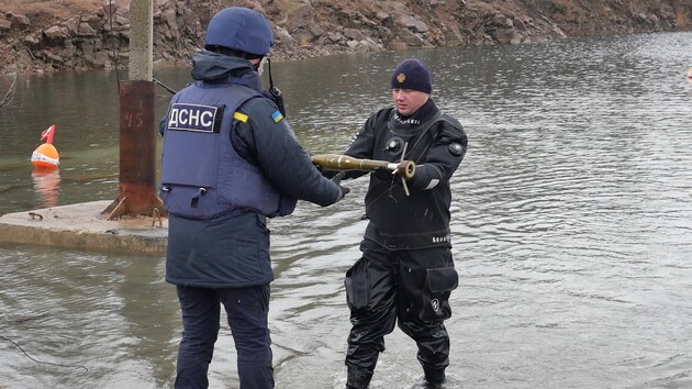 Украинские саперы обезвредили сотню снарядов и мин за сутки в зоне ООС
