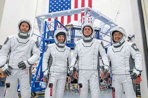 SpaceX успешно запустила корабль Crew Dragon на МКС