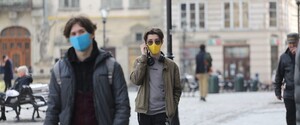Карантин в Україні: «червону зону» залишає Львівщина