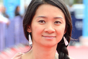 Власти Китая запретили местным СМИ писать о победе Хлои Чжао на «Оскаре»