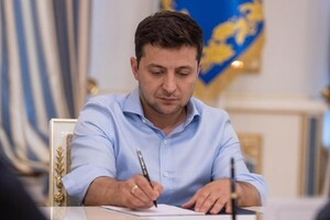 Зеленський наклав вето на закон про розширений доступ адвокатів до в'язниць 
