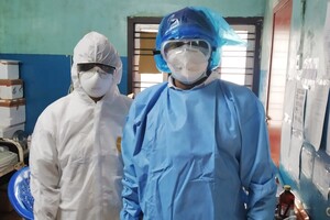 Вспышка коронавируса в Индии: 40 стран пообещали помочь с кислородом для ковидных больных 