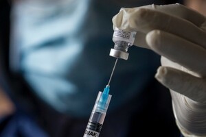 Степанов: Україна отримає додаткові 10 млн доз вакцини Pfizer від COVID-19 