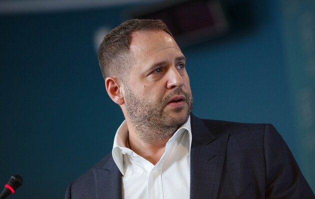 Ермак пообещал Джулиани расследование в отношении Байдена