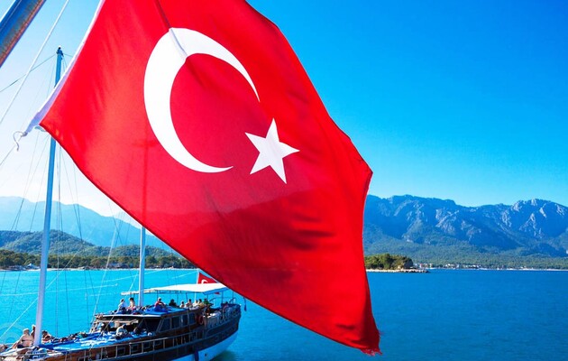 У Туреччині набирають чинності нові обмеження через коронавірус
