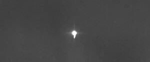 Астрономи зробили знімок китайської ракети, яка повільно падає на Землю 