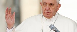 Папа Франциск поддержал отказ от действия патентов на вакцины против COVID-19 — Reuters