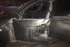 В Івано-Франківську з гранатомета обстріляли автомобіль 