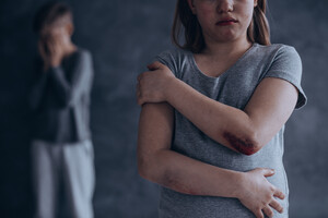Домашнє насильство – це не приватна справа, а злочин, який впливає на благополуччя суспільства — Лазебна 
