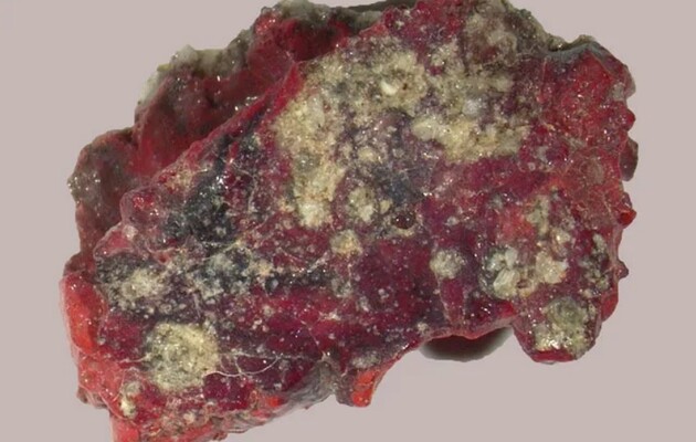 Кристалл появился после испытаний атомной бомбы 1945 года