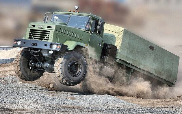 Армія США замовила українські вантажівки 