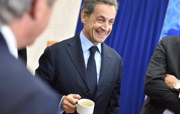 Экс-президента Франции Саркози судят по делу о финансировании избирательной кампании