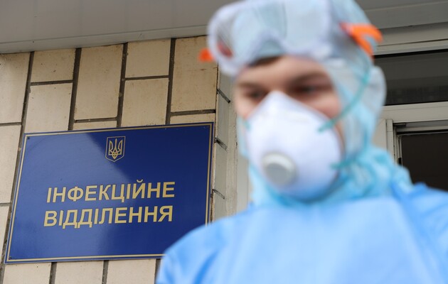 В Киеве за сутки почти 300 новых заражений коронавирусом
