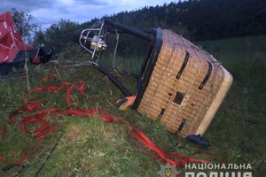 Возле Каменца-Подольска упал шар с людьми: один человек погиб