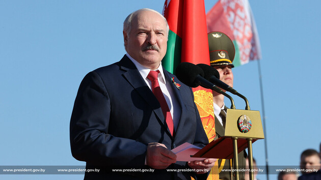 Лукашенко о запрете полетов над Беларусью: 