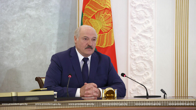 Лукашенко обвинил Украину в отказе принять борт Ryanair 