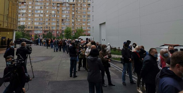 В Киеве на территории МВЦ и на стадионе Львова заработали центры вакцинации от коронавируса