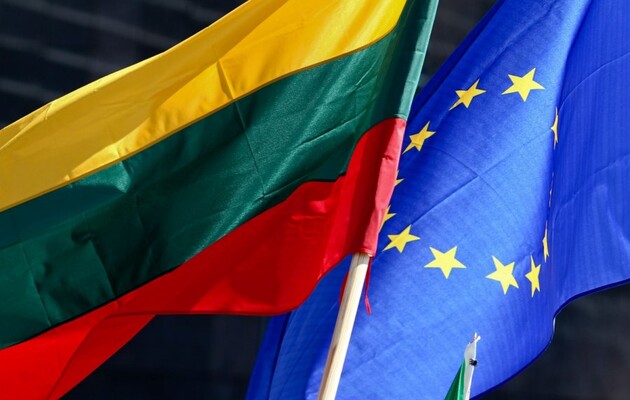 Премьер Литвы призвала ЕС ввести экономические санкции против Беларуси