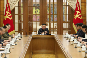 Guardian усомнилась в здоровье Ким Чен Ына из-за сильного похудения