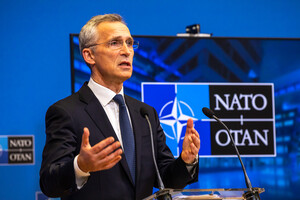 Столтенберг: НАТО під час майбутнього саміту обговорить співпрацю з Україною 