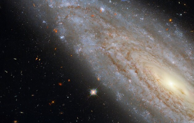«Хаббл» сделал снимок «машинного отделения» спиральной галактики