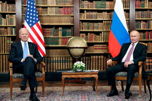 Переговори Байдена та Путіна у вузькому складі завершилися – Кремль 