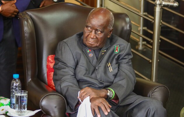 Президент-засновник Замбії Кеннет Каунда помер від пневмонії 