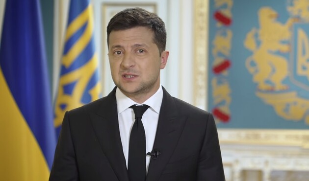Текст по-дебильному написан: украинцы указали на ошибку в поздравлении Зеленского