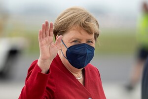 Меркель пройшла весь курс COVID-щеплень різними вакцинами
